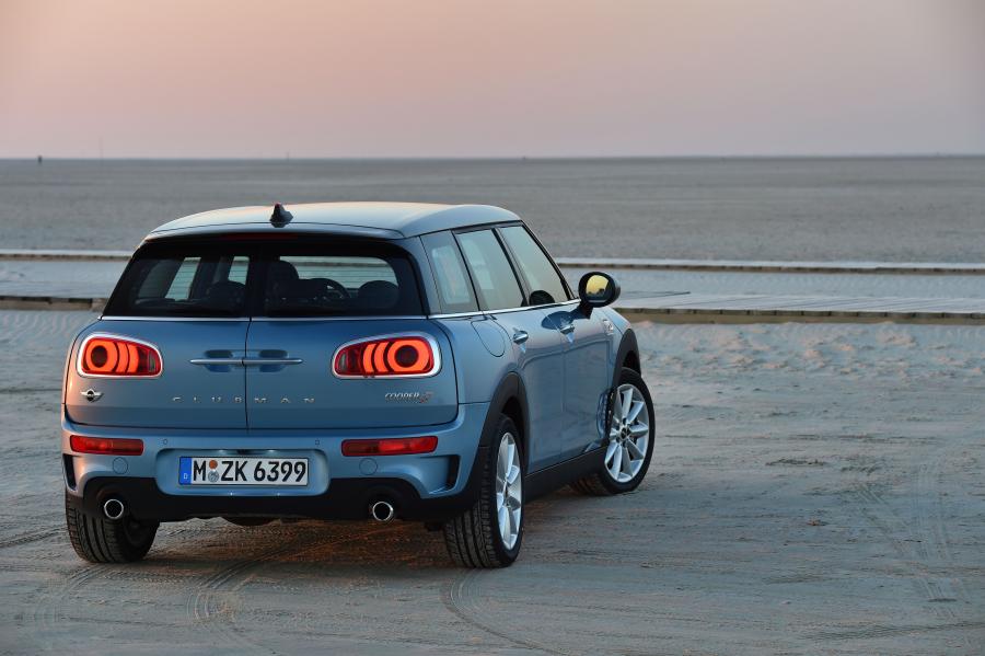  Mini Cooper SD Clubman ALL4 2016 года  (фото 8 из 101)